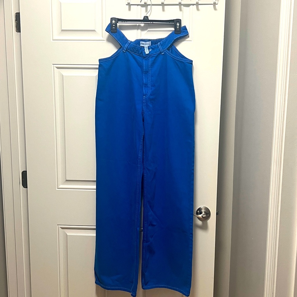 Zara woman’s Mel sexy Blue Jeans $11.00 sz10
Never worn, took the tags off